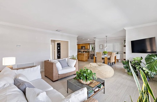 Hendricks and Venice Isles Apartment | Relaxing Beach Apt in las Olas Blvd