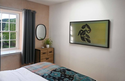Blairlogie Apartment | Relaxing country getaway with extra deep hot tub and contemporary sauna!