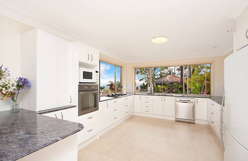 Tomewin House | Relaxing Family Mountain Sanctuary with private pool, firepit, BBQ, A/C