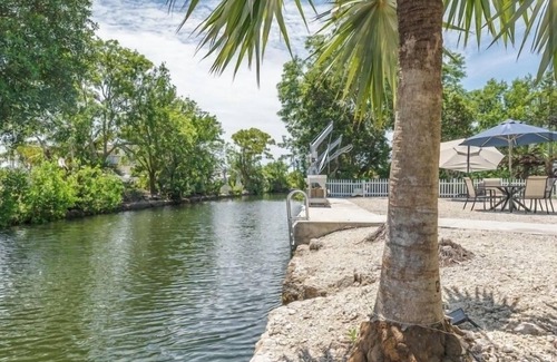 Port Pine Heights House | Relaxing Florida Keys canal front home in nature preserve