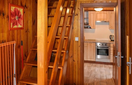 Krasna Lipa Ski Chalet | Relaxing Forest Escape with BBQ