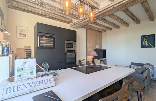Saint-Cyran-du-Jambot Cottage | Relaxing stay in Berry near Zoo de Beauval