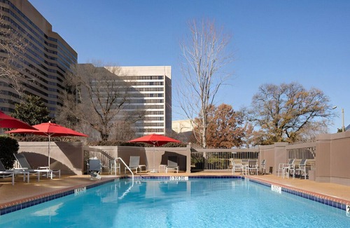 Pinch District House | Relaxing Getaway near Fun & Exciting Attractions