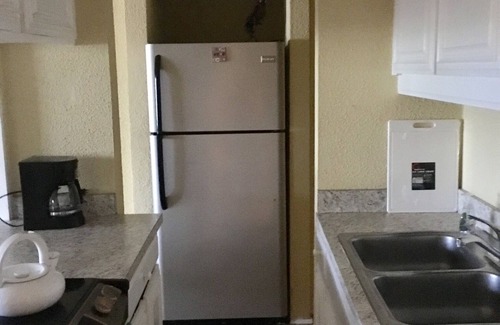Estate Golden Rock Condo | Relaxing home away from home
