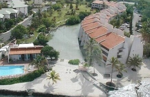 Estate Golden Rock Condo | Relaxing home away from home