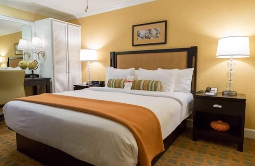 Carlsbad Village Hotel | Relaxing Oasis in Carlsbad! 4 Convenient Units, Swimming Pool, Free Parking!