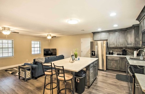 Northeast Pensacola House | Relaxing Pensacola Getaway w/Volleyball Net!