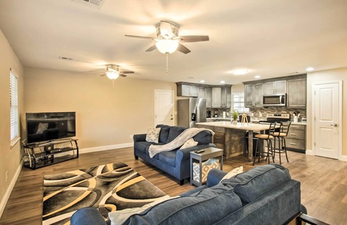 Northeast Pensacola House | Relaxing Pensacola Getaway w/Volleyball Net!