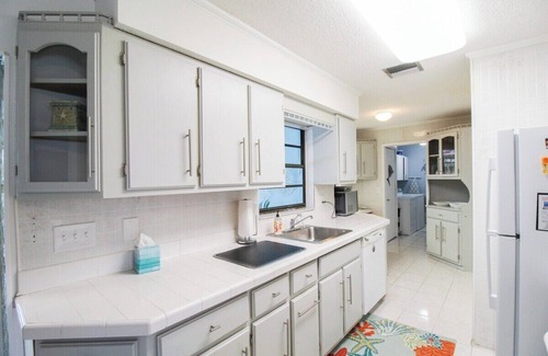 Englewood East House | Relaxing pool home in Englewood - Awake Zone