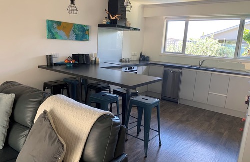 Alexandra House | Relaxing private semi-rural holiday home