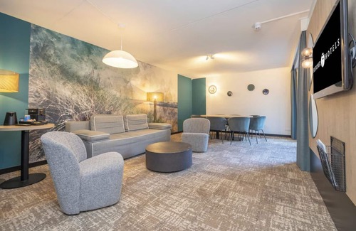 Schoorl Hotel | Relaxing Retreat with Indoor Pool, Sauna & Close to Egmond aan Zee Beach