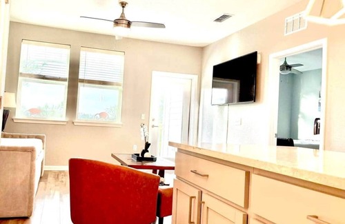 Highlands Apartment | Relaxing River front Luxe Retreat