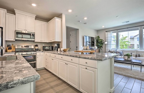 Roseville House | Relaxing Roseville Home w/Outdoor Amenities