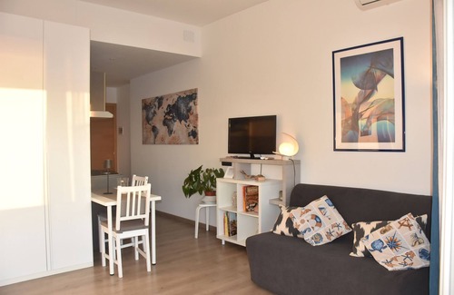 Fiumicino Apartment | Relaxing seaside apartment 10' from Fiumicino Airport. Possible shuttle