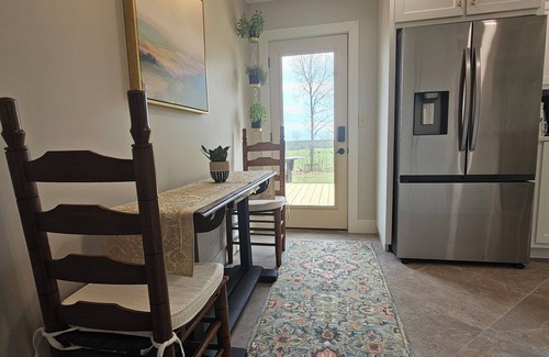 Bryant House | Relaxing, Upscale 2-bedroom Bungalow with Great View, Near Chattanooga