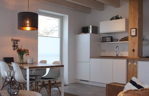 Upleward Apartment | "Relaxing vacation at the historic Gulfhof Boomgaarden on the North Sea!"