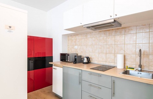 Porta Romana Condo | RELSTAY| Porta Romana | Large Studio