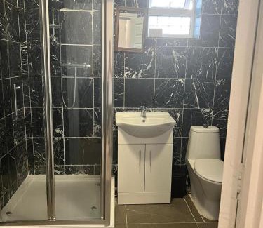 Clayhall Apartment | Remarkable 2-Bed Apartment in Ilford London