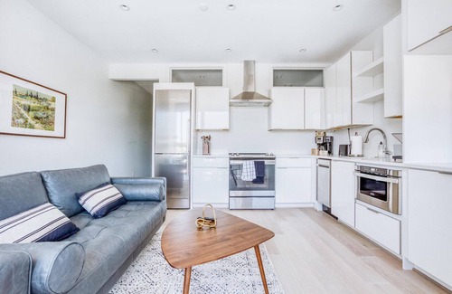 H Street Corridor Apartment | Remarkable H Street 2BR w/W/D, nr Restaurants, by Blueground
