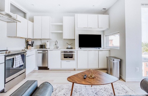 H Street Corridor Apartment | Remarkable H Street 2BR w/W/D, nr Restaurants, by Blueground