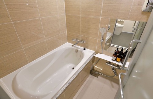 Atsugi Hotel | Rembrandt Style Honatsugi