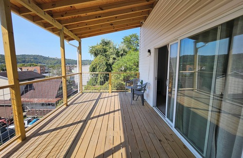 Wheeling House | Remodeled 1890 original 2 bed in Wheeling w partial views of the Ohio River.