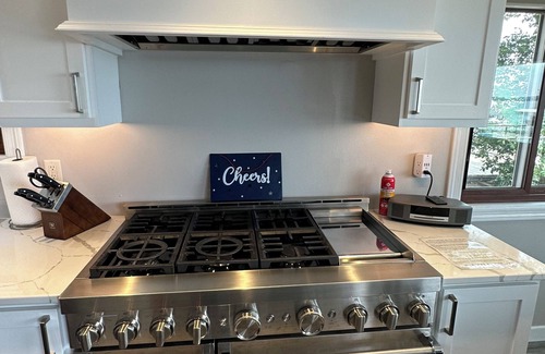 Clear Lake House | Remodeled 5-bedroom 3-Bath house for your family fun!