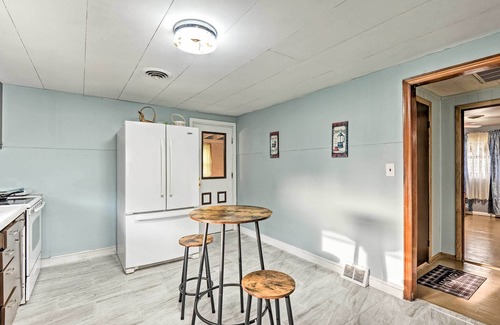 Abingdon House | Remodeled Abingdon House w/Spacious Yard!