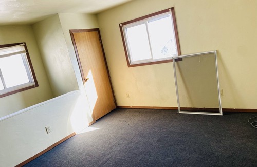 Johnstown House | remodeled; cozy peaceful zen space