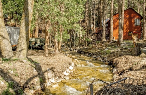Crestline Cabin | Remodeled Crestline Cabin near Creek and Lake