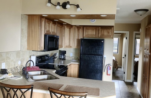 Lead Condo | Remodeled Fully Furnished Barefoot Resort Condo at Terry Peak South Dakota!