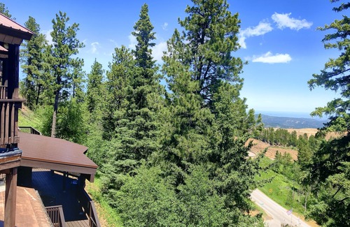 Lead Condo | Remodeled Fully Furnished Barefoot Resort Condo at Terry Peak South Dakota!