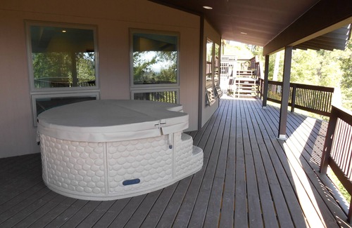 Lead Condo | Remodeled Fully Furnished Barefoot Resort Condo at Terry Peak South Dakota!