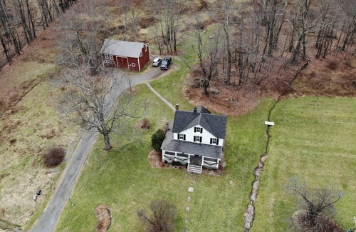 Fishs Eddy House | Remodeled historical farmhouse with luxury kitchen and bathrooms