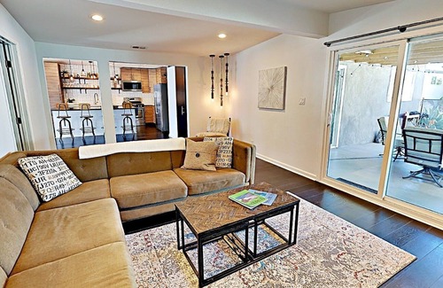 Clairemont House | Remodeled Home Private Yard, Pool Hot Tub & Covered Patio Near Beaches!