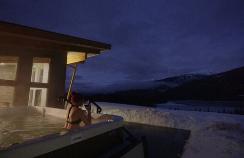 Regional District of Kitimat-Stikine House | Remote Luxury Waterfront Mountain Estate