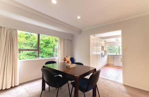 Remuera House | Remuera 5 bedroom Holiday House