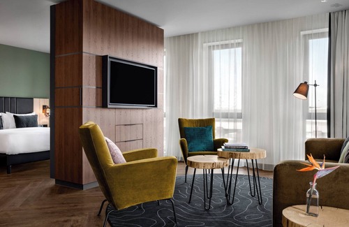 Aalsmeer Hotel | Renaissance Amsterdam Schiphol Airport Hotel