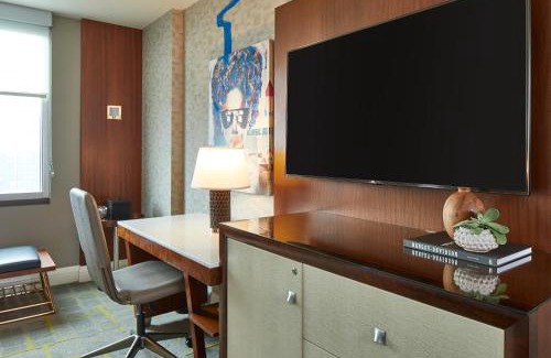 Midtown Hotel | Renaissance Atlanta Midtown Hotel