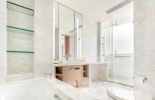 Xuhui Hotel | Renaissance Shanghai Caohejing Hotel