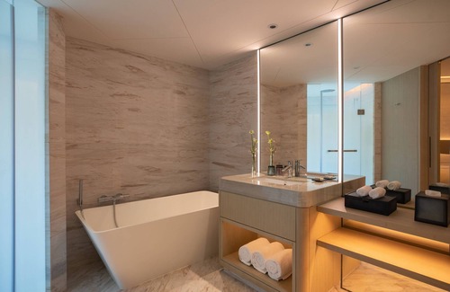 Luohu Hotel | Renaissance Shenzhen Luohu Hotel