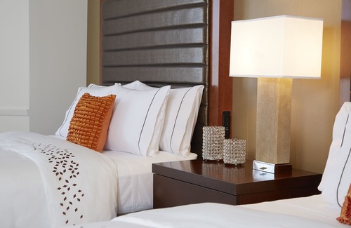 Airport Township Hotel | Renaissance St. Louis Airport Hotel