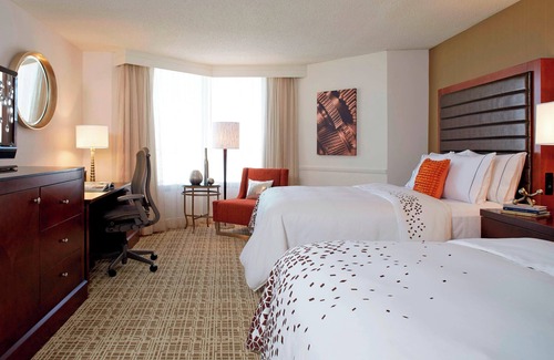 Airport Township Hotel | Renaissance St. Louis Airport Hotel