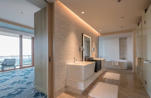 Wuzhong Hotel | Renaissance Suzhou Taihu Lake Hotel