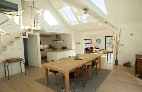 Penvenan Villa | Renovated 110 m2 house with landscaped garden. Port Blanc beach nearby.