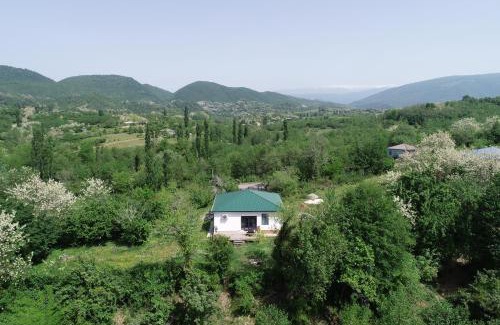 Salkhino House | Renovated 3-bedroom House in Nature - Iskia Estate