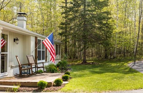 Gills Rock House | Renovated 3 bedroom cottage in the heart of northern Door County