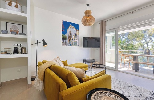 New Golden Mile Apartment | Renovated apartment Amaryllis - with balcony and sea view