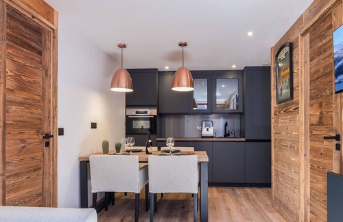 Val Claret Apartment | Renovated apartment, ski-in/ski-out, WIFI, 1 bedroom