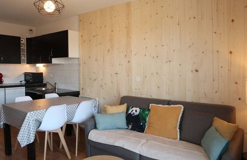 Les Orres Apartment | Renovated apt with pool, sauna, hammam and wifi at Les Orres 1800